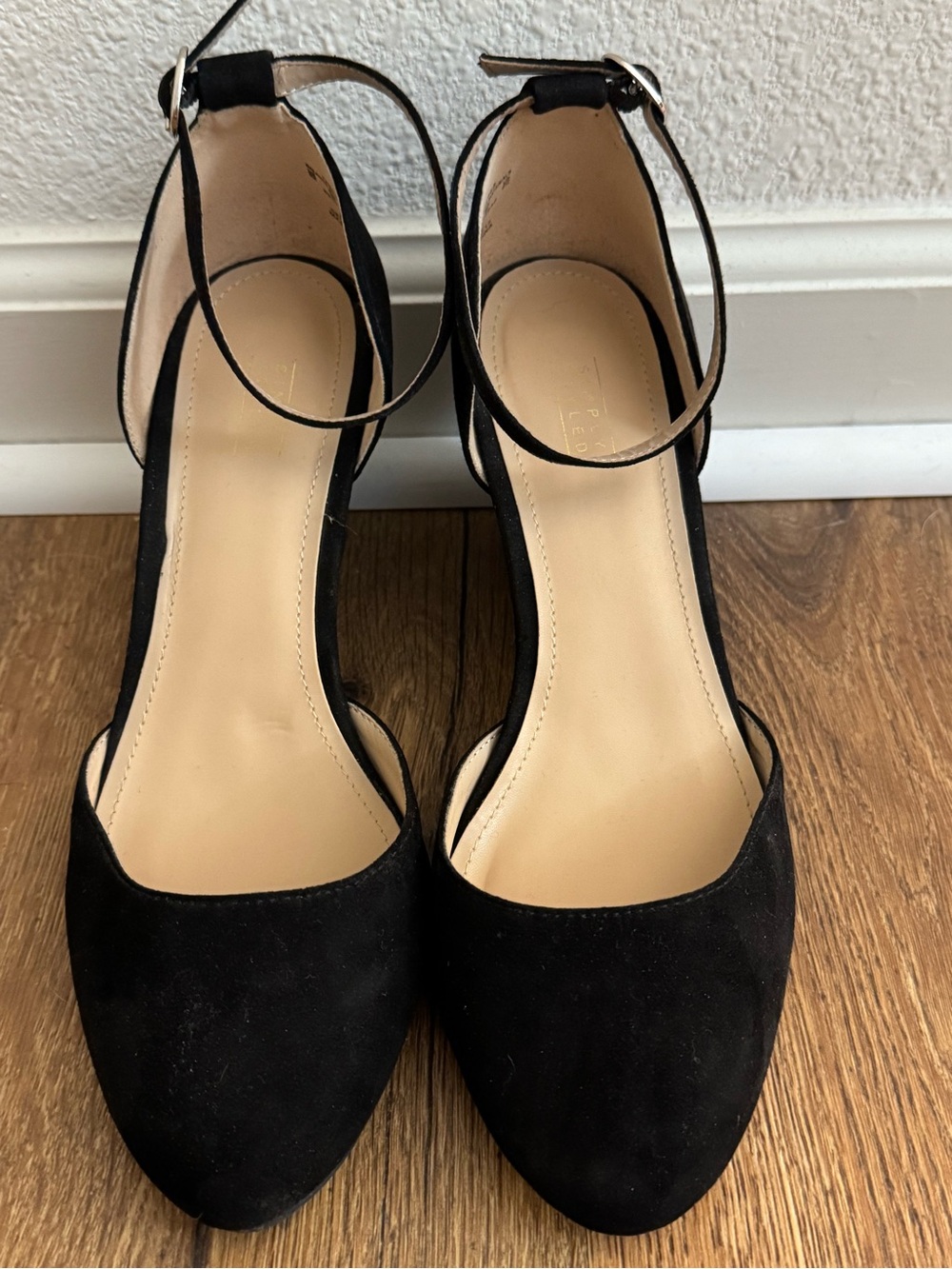 Simply Styled Black Pointed-Toe Ankle-Strap Heels